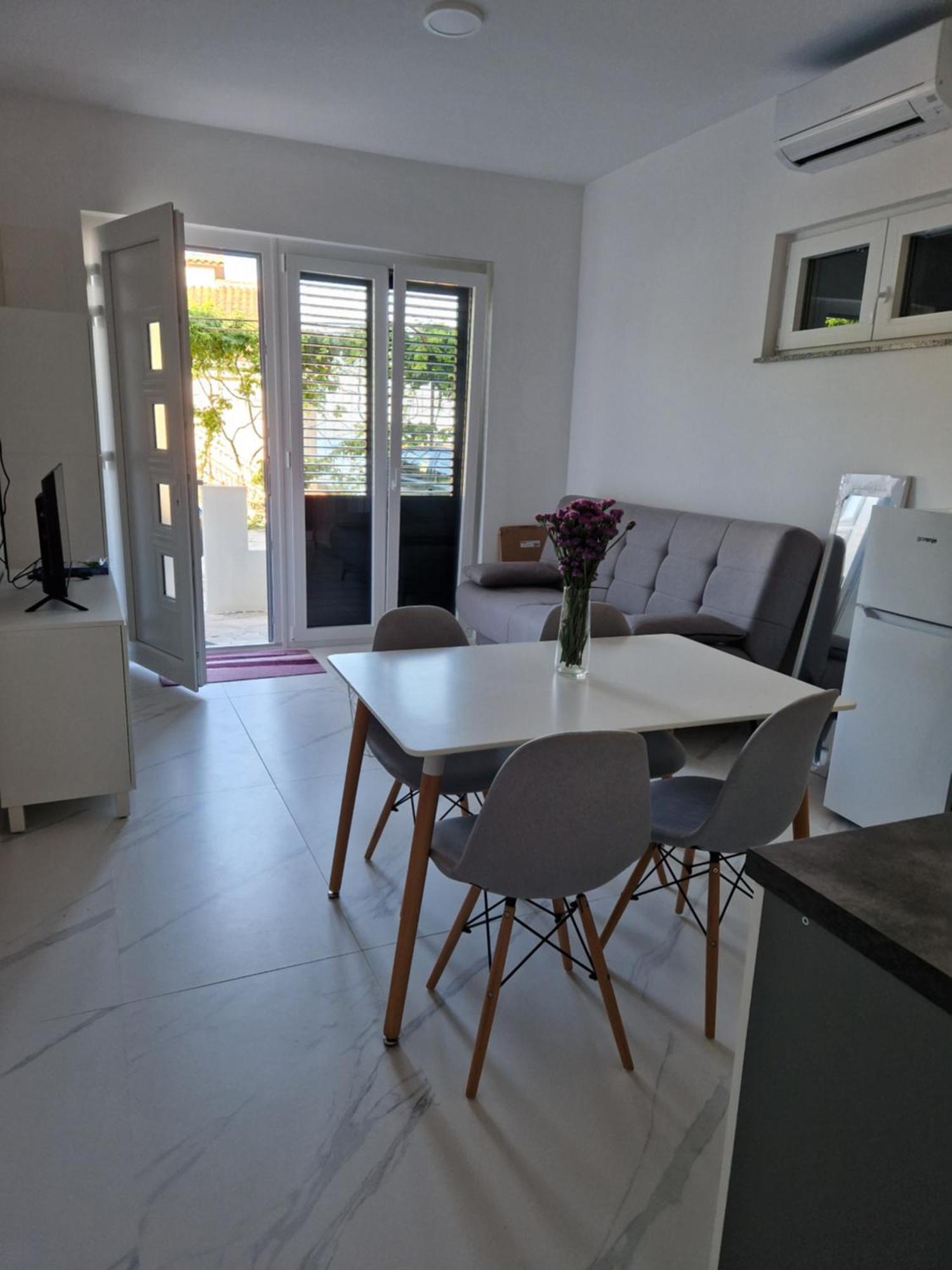 Apartman Bauer - Omis- Nemira Εξωτερικό φωτογραφία