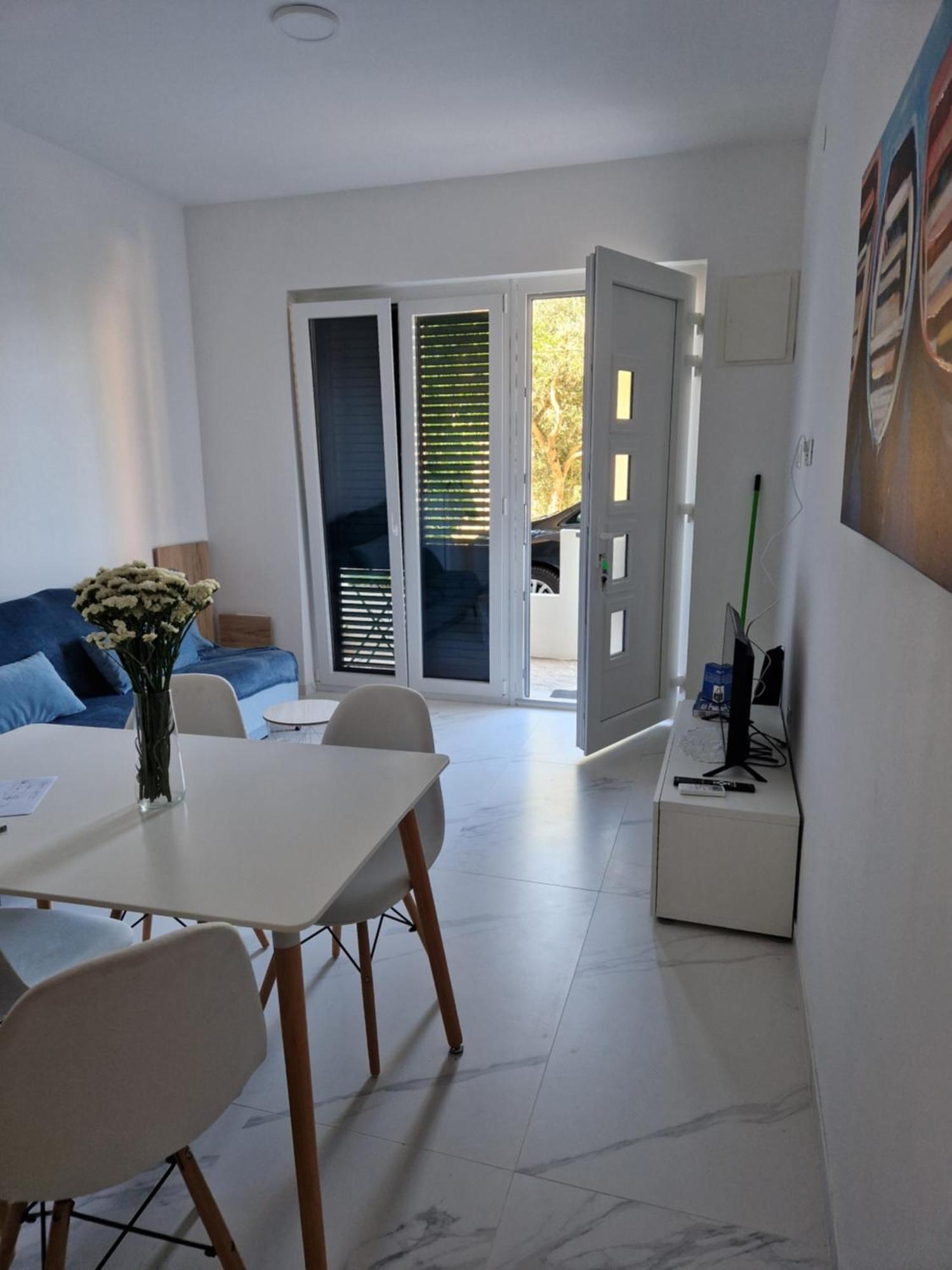 Apartman Bauer - Omis- Nemira Εξωτερικό φωτογραφία